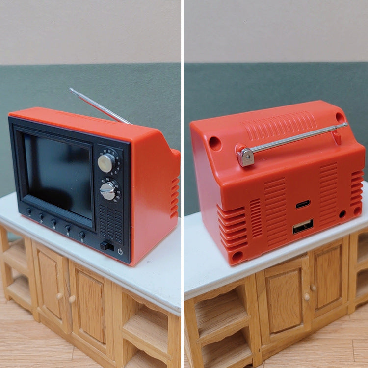 Mini TV™ - Retro 2.4-inch TV
